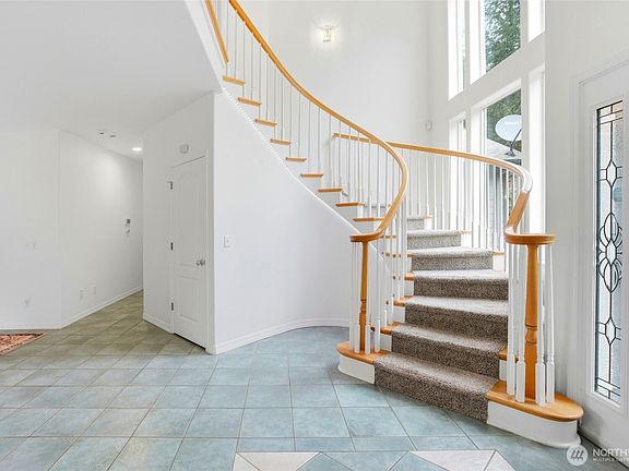 4th image of 17616 72nd Street NE