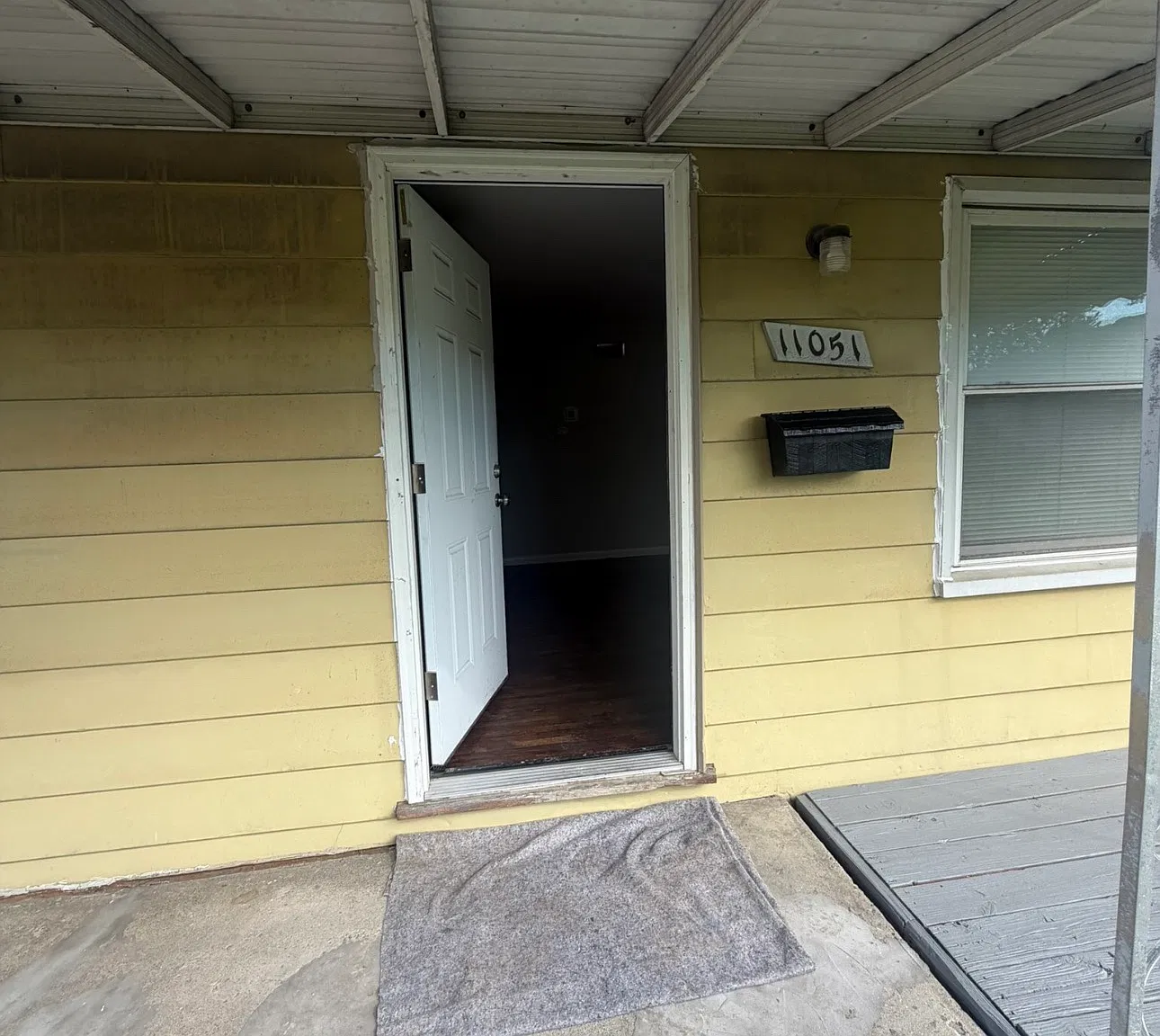 2 bed, 800 sqft, $1,200 — Photo 2