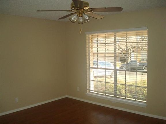 2nd image of 8604 Clarewood Cir