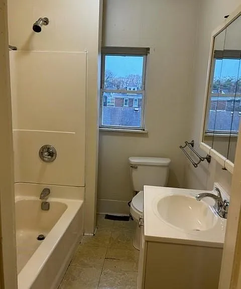 116 Jane St — Photo 3