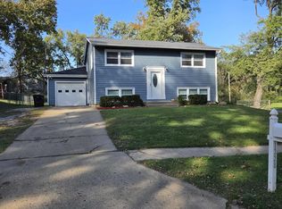 1328 SE 19th St, Topeka, KS 66607