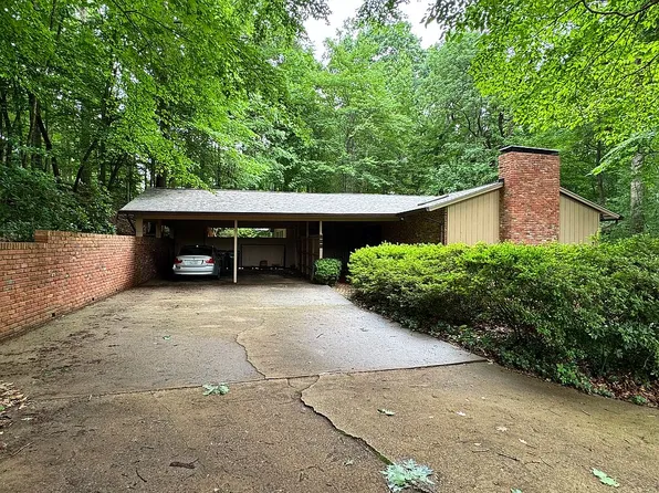 706 Queensferry Rd, Cary, NC 27511