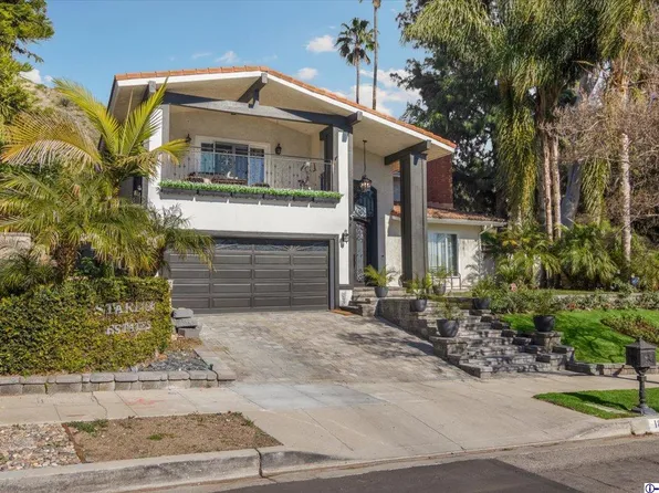 1806 N Bel Aire Dr, Burbank, CA 91504