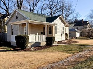 127 W Van Buren St, Ottawa, IL 61350