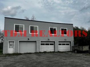 12048 N Fenton Rd APT A, Fenton, MI 48430