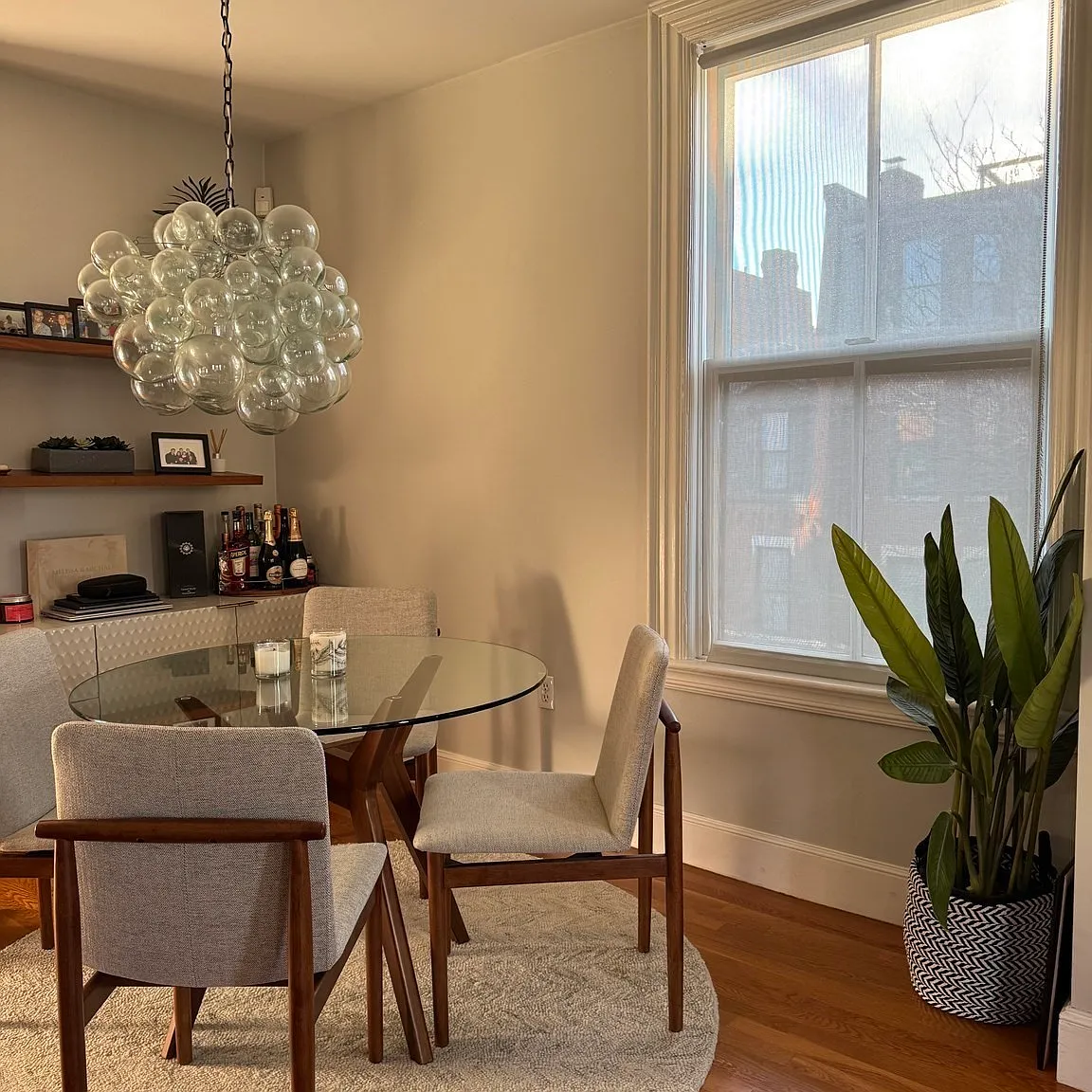 2 bed, 1.5 bath, 1100 sqft, $7,250 — Photo 4
