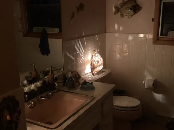 324 Anderson Dr, Erie, PA 16509