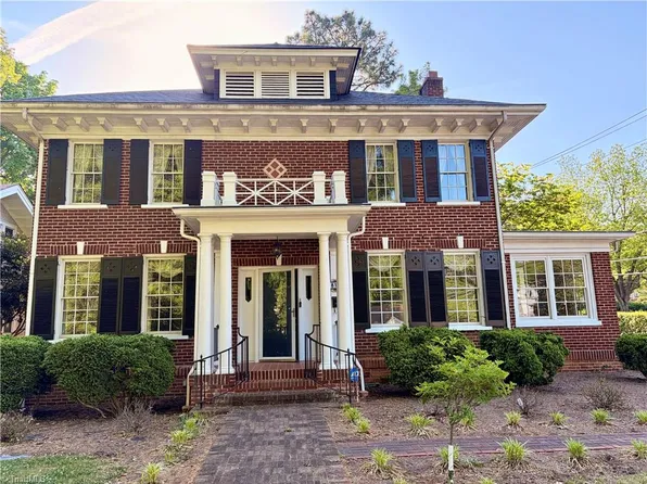 815 S Main St, Reidsville, NC 27320