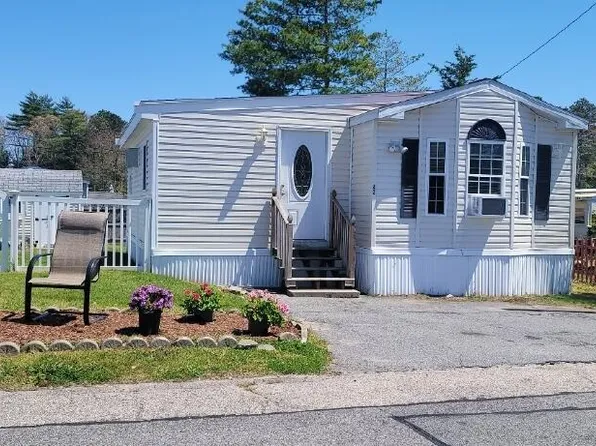 300 Nathan Ellis Highway #42, Mashpee, MA 02649