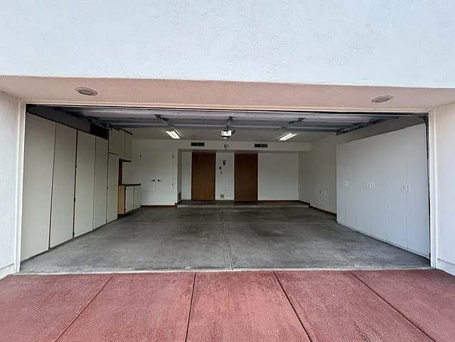 3 bed, 2.5 bath, 2521 sqft, $2,950 — Photo 4