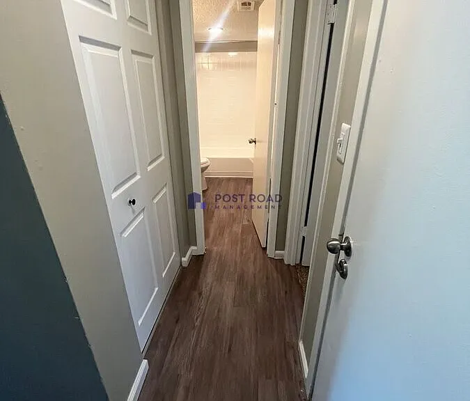 565 W 27th St S #202 — Photo 6