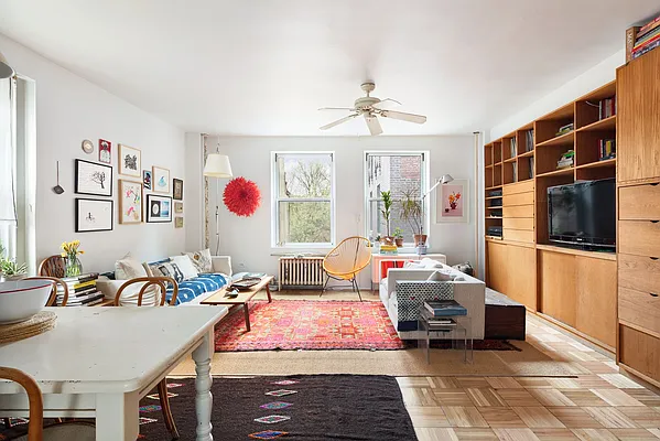 Sold by Compass | media 10