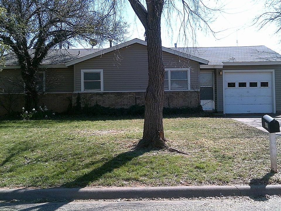 1st image of 4609 Clover Ln