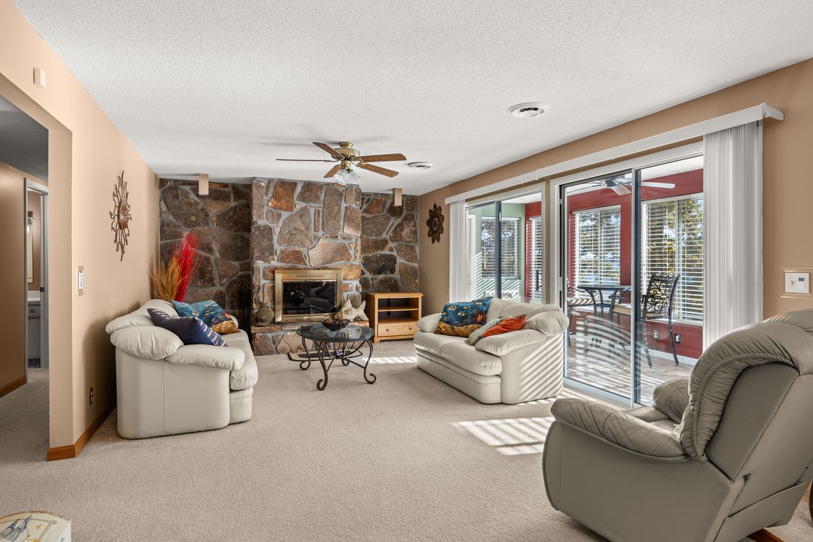 next background image