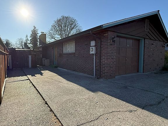 3rd image of 1014 121st St S