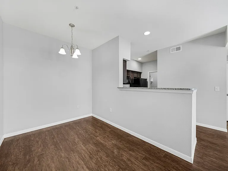Orchard Grove Apartments — Photo 15