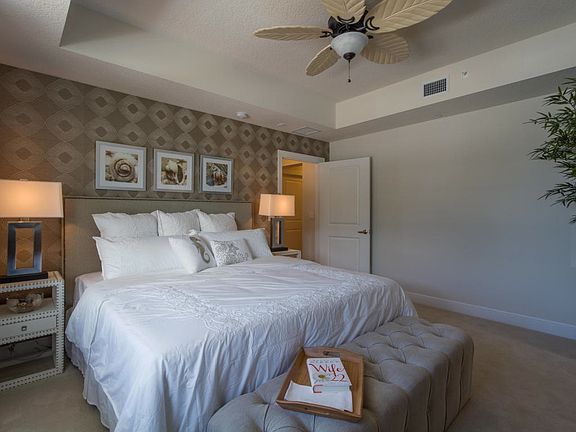2nd image of 931 Bay Colony Dr S