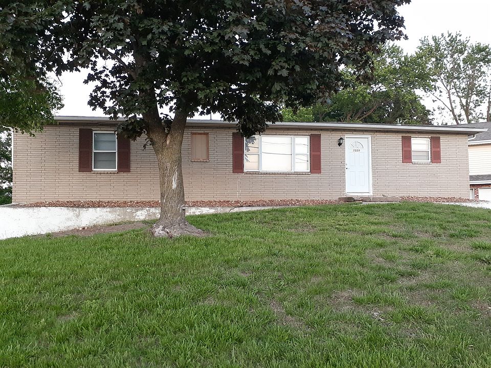 1st image of 7509 N Broadway Ave