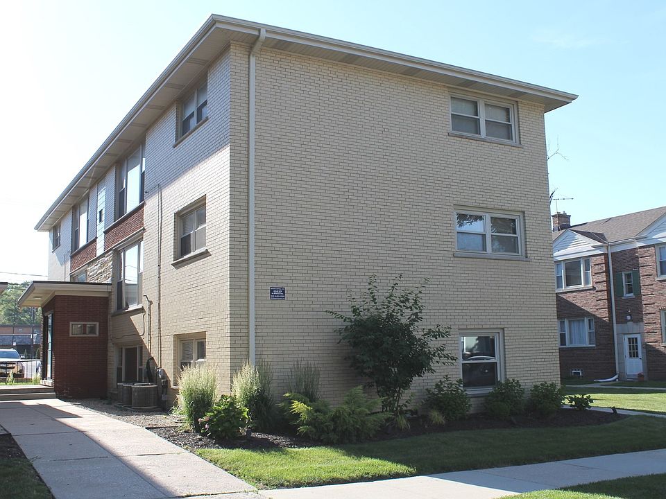 1st image of 10527 S Artesian Ave APT 1E