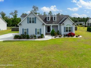 180 Century Rd, Hampstead, NC 28443