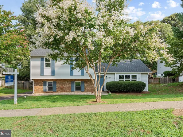 954 Seahorse Ct, Annapolis, MD 21409