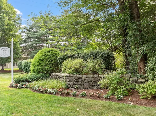 11 Emerald Ct Unit 11, Tewksbury, MA 01876