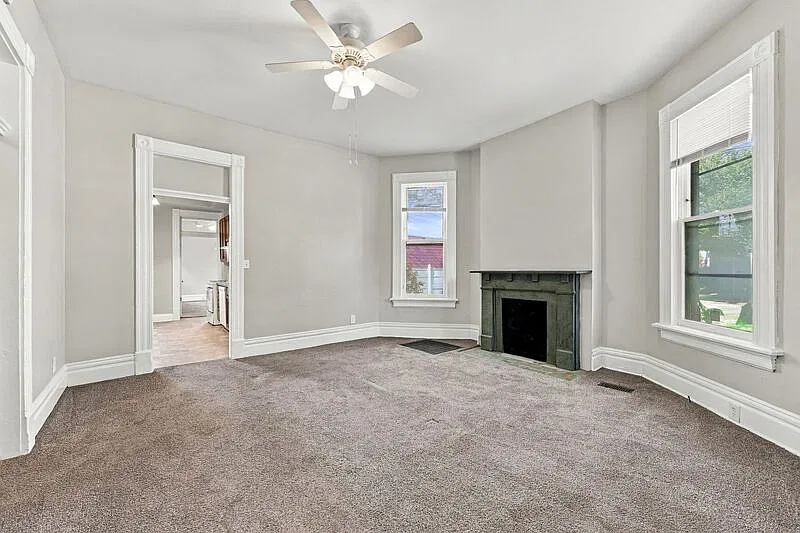 3 bed, 1.0 bath, 1204 sqft, $1,995 — Photo 3