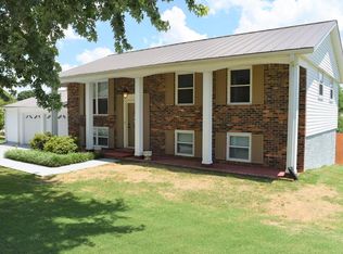 202 Britt St, Florence, AL 35633