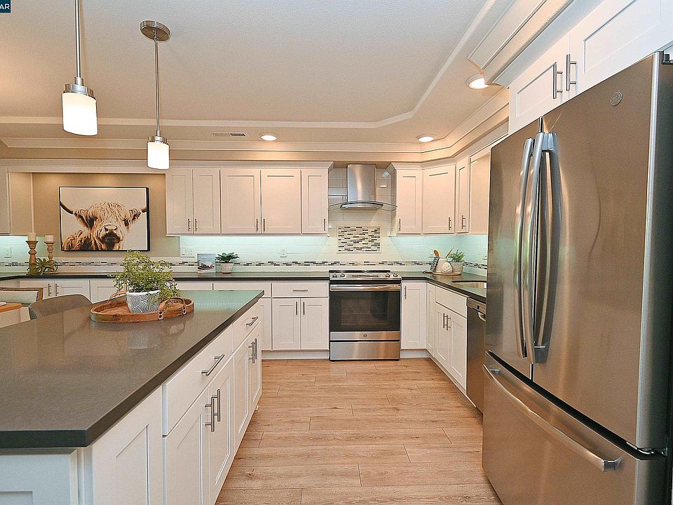 1st image of 1224 Singingwood Ct APT 4