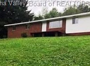 833 Chapel Hts, Elkview, WV 25071