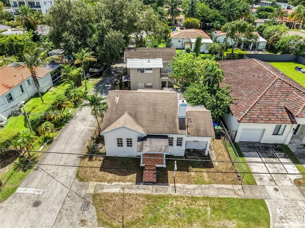 2100 SW 25th St, Miami, FL 33133