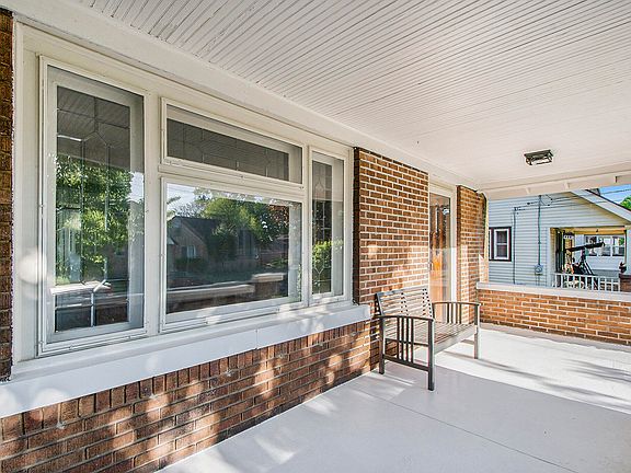 4th image of 1535 Jennette Ave NW