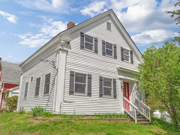 375 River Road, Orrington, ME 04474