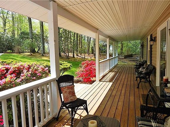 2nd image of 708 Skyland Dr