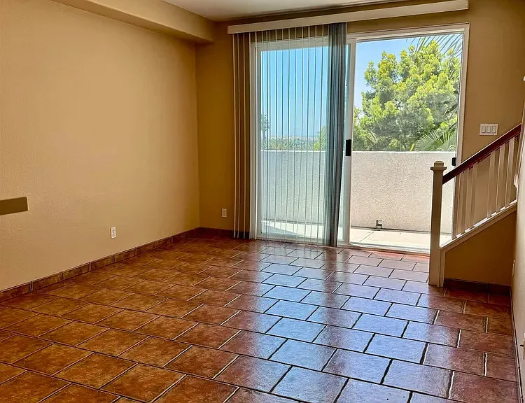 1760 E Palomar St E #302 — Photo 4