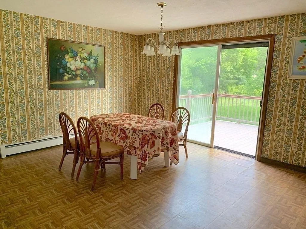 5 bed, 1740 sqft, $4,800 — Photo 3