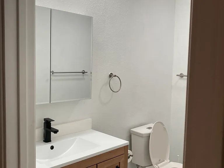 17431 Ambaum Blvd S #0 — Photo 28