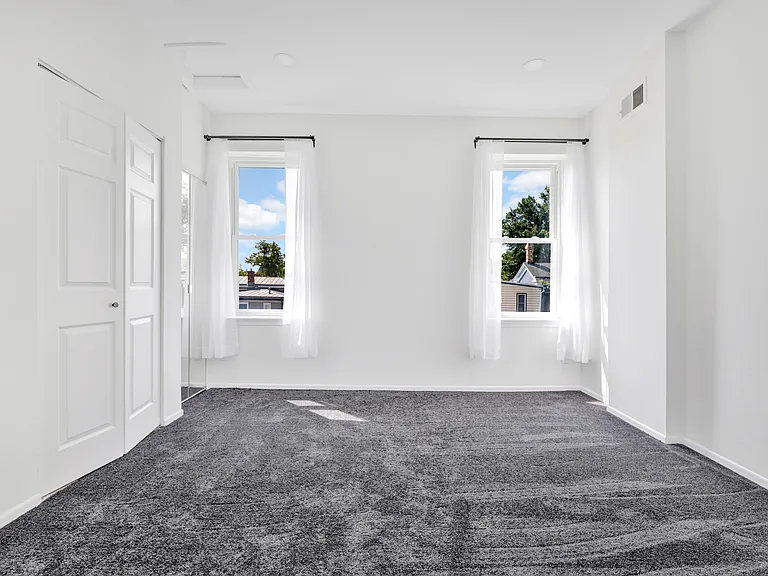 406 Elm St NW — Photo 13