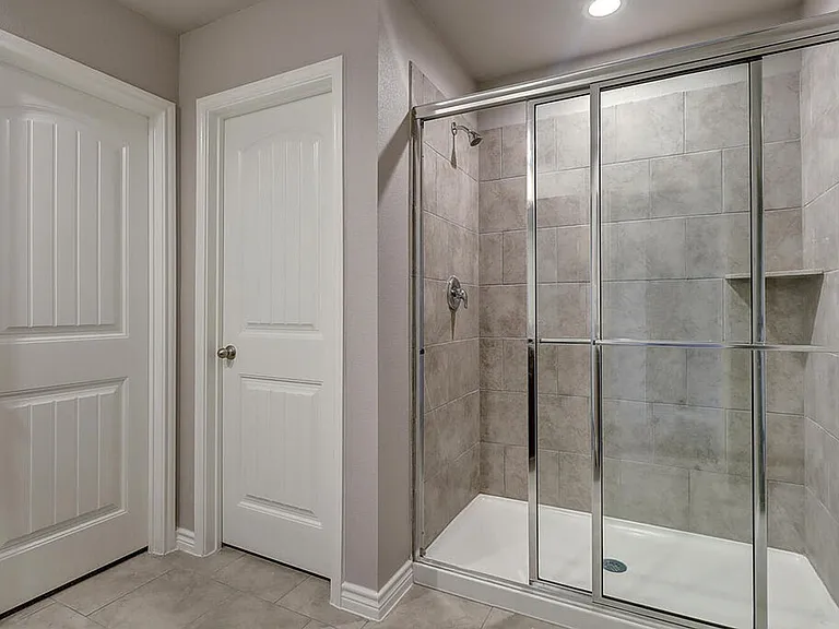 1278 Carnaby — Photo 37