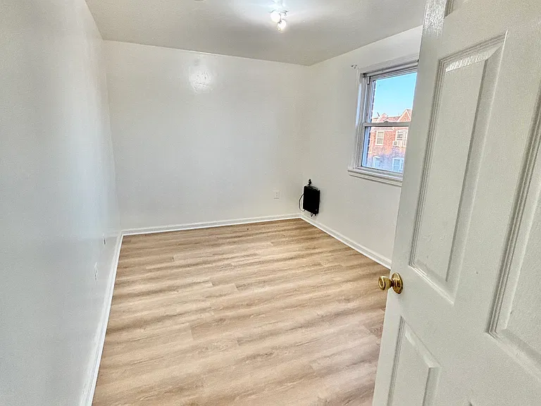 1515 Tyson Ave #3 — Photo 12