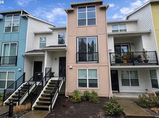 2004 NW Cadbury Ave APT 213, Hillsboro, OR