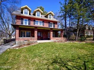 1145 Avon Rd, Schenectady, NY 12308