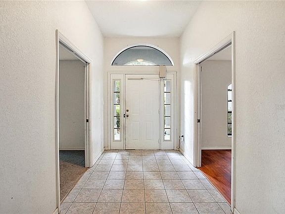 5th image of 26834 Bloomfield Ave