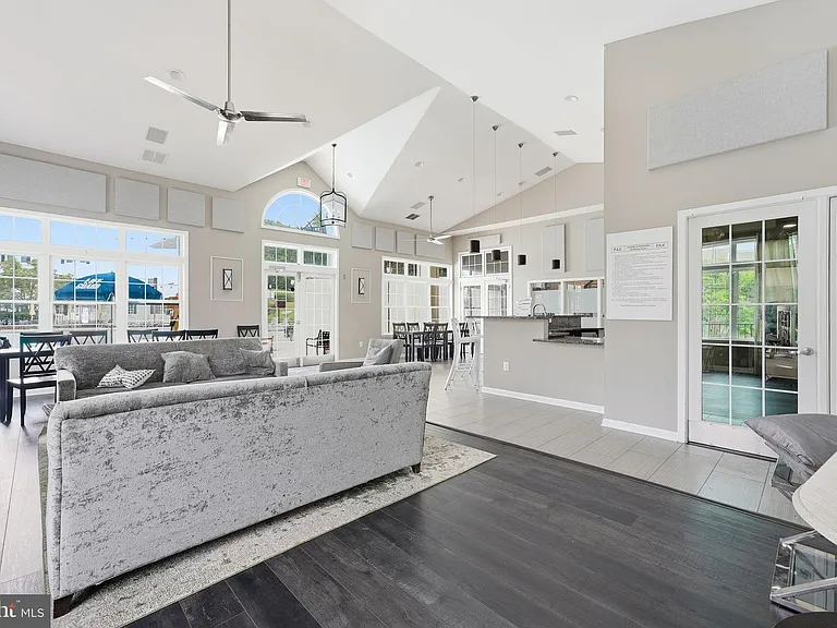 1329 N Van Dorn St — Photo 19