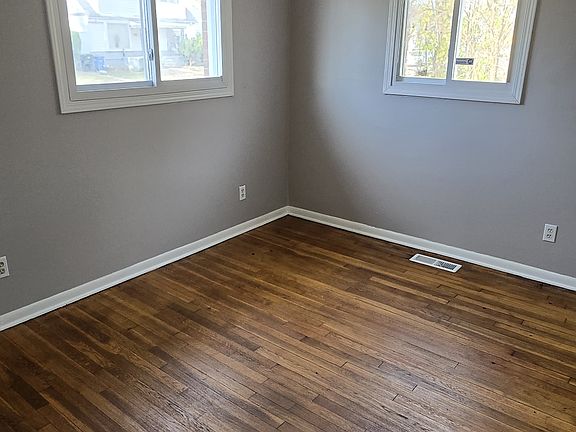 Bedroom #1