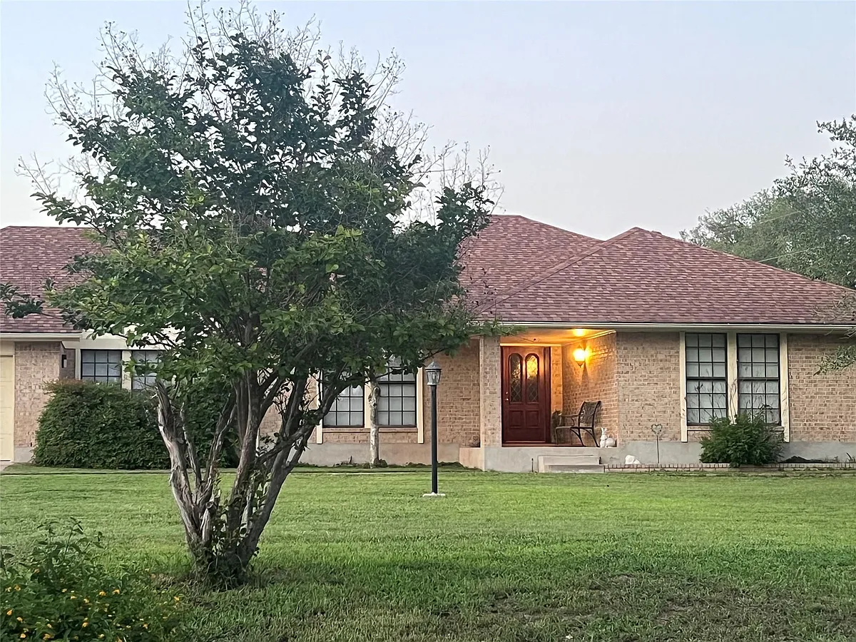 Building Photo - 7745 El Dorado Dr
