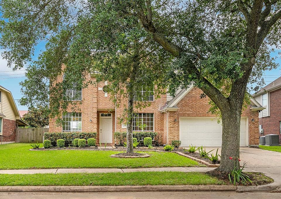 2nd image of 16527 Fondren Grove Dr