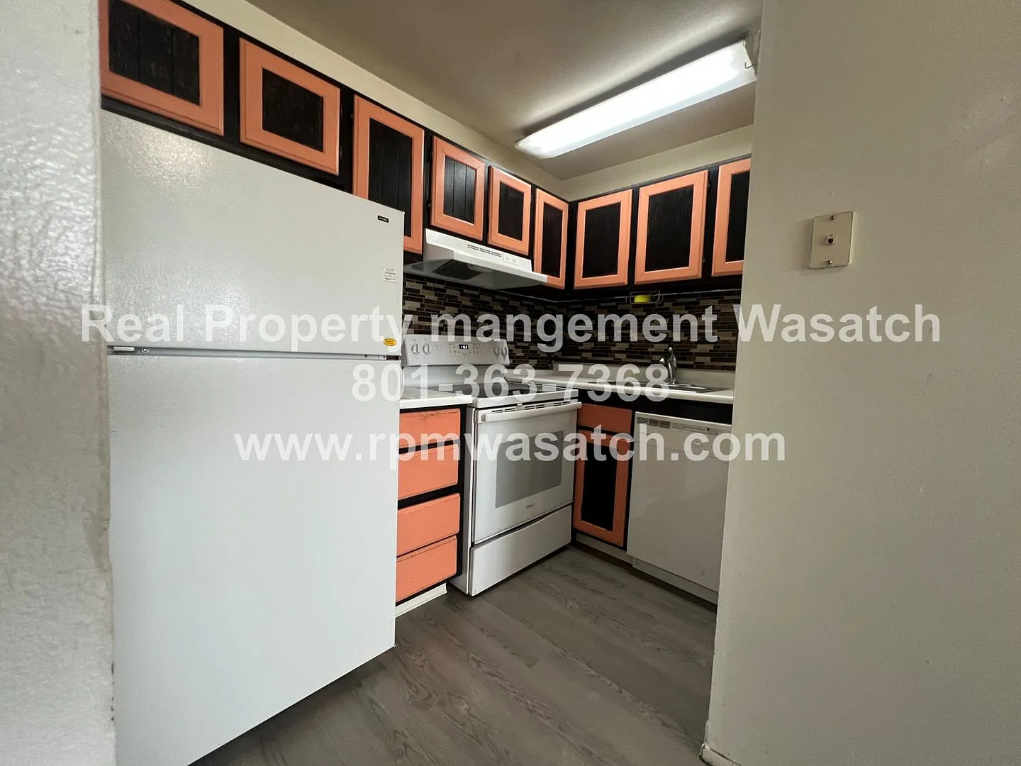 Come See This Charming 1 Bedroom 1 Bathroom Apartment in Salt Lake City Utah!! — Photo 4