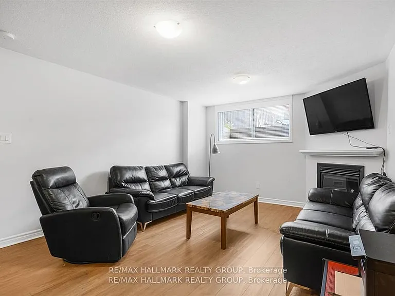 100 Lerta Way — Photo 23