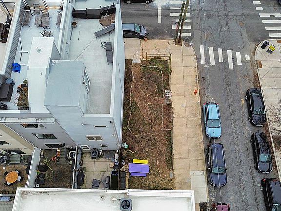 5th image of 1407 N Howard St